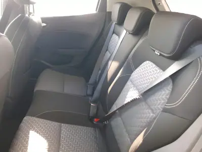 Renault Clio 2022 - 16990 EUR, 37000 km - AUTO.MOTO.pt - 37000km - foto 7 de 8