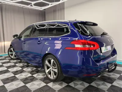 Peugeot 308 SW 2016 - 9500 EUR, 198000 km - AUTO.MOTO.pt - 198000km - foto 5 de 18