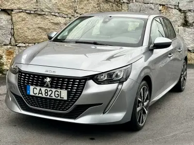 Peugeot 208 2020 - 12900 EUR, 152000 km - AUTO.MOTO.pt - 152000km - foto 2 de 29