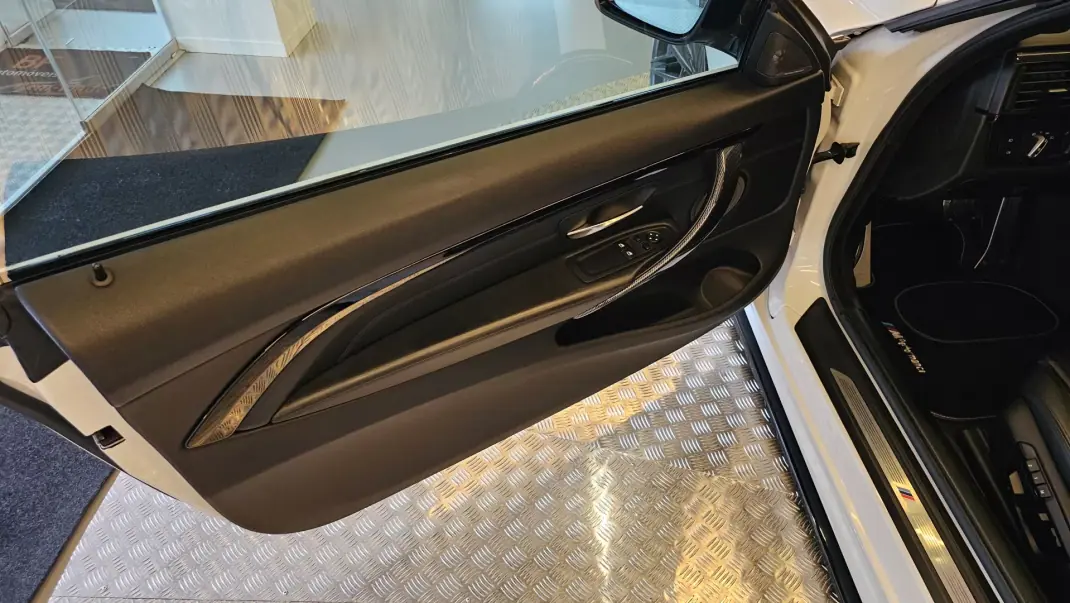 BMW 420 2014 - 28900 EUR, 189211 km - AUTO.MOTO.pt - 189211km - foto 25 de 42