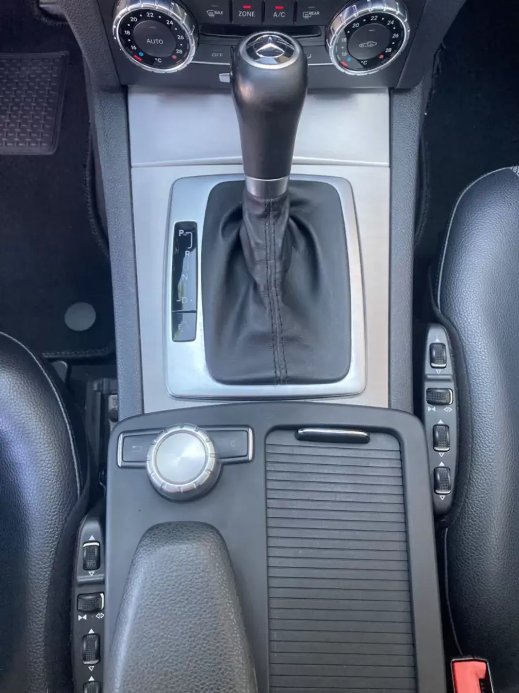 Mercedes-Benz C 220 2012 - 11450 EUR, 343400 km - 343400km - foto 14 de 22
