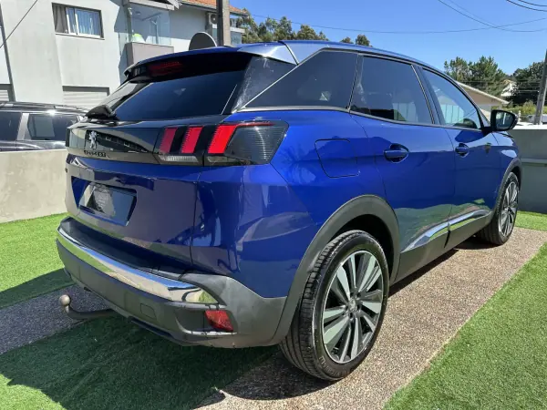 Peugeot 3008 2018 - 14900 EUR, 200000 km - AUTO.MOTO.pt - 200000km - foto 9 de 63