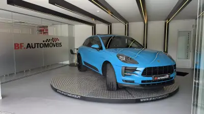 Porsche Macan 2018 - 46900 EUR, 189996 km - AUTO.MOTO.pt - 189996km - foto 5 de 56