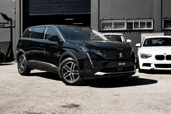 Peugeot 5008 1.2 PureTech Allure Pack EAT8 2022 Gasolina