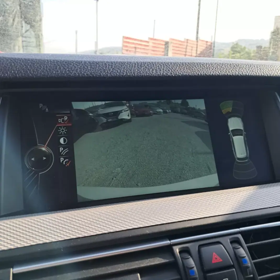 BMW M550d 2013 - 28690 EUR, 163000 km - AUTO.MOTO.pt - 163000km - foto 16 de 18