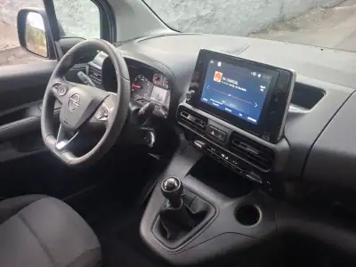 Opel Combo 2020 - 19250 EUR, 79784 km - AUTO.MOTO.pt - 79784km - foto 6 de 21