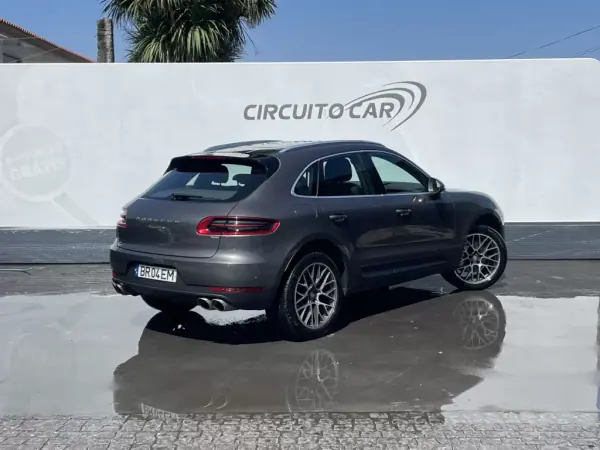 Porsche Macan 2014 - 34900 EUR, 215608 km - AUTO.MOTO.pt - 215608km - foto 3 de 41