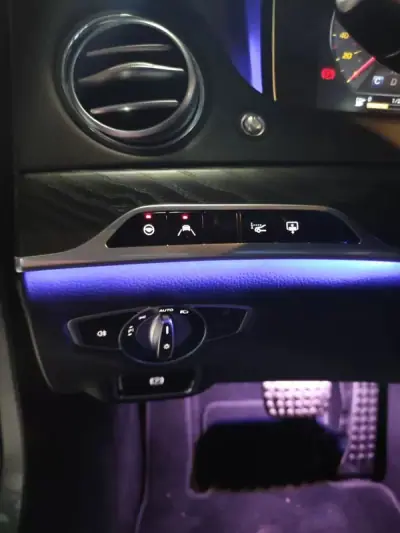 Mercedes-Benz S 400 2018 - 60500 EUR, 84200 km - AUTO.MOTO.pt - 84200km - foto 25 de 37