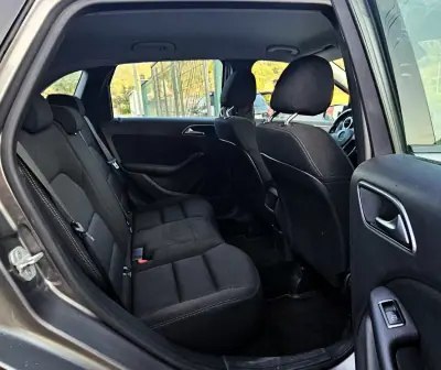 Mercedes-Benz B 180 2014 - 13999 EUR, 160000 km - AUTO.MOTO.pt - 160000km - foto 8 de 25