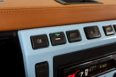 Land Rover Defender 2002 - 75000 EUR, 144875 km - AUTO.MOTO.pt - 144875km - foto 17 de 21