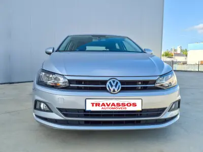 Volkswagen Polo 2018 - 12900 EUR, 99947 km - AUTO.MOTO.pt - 99947km - foto 2 de 11