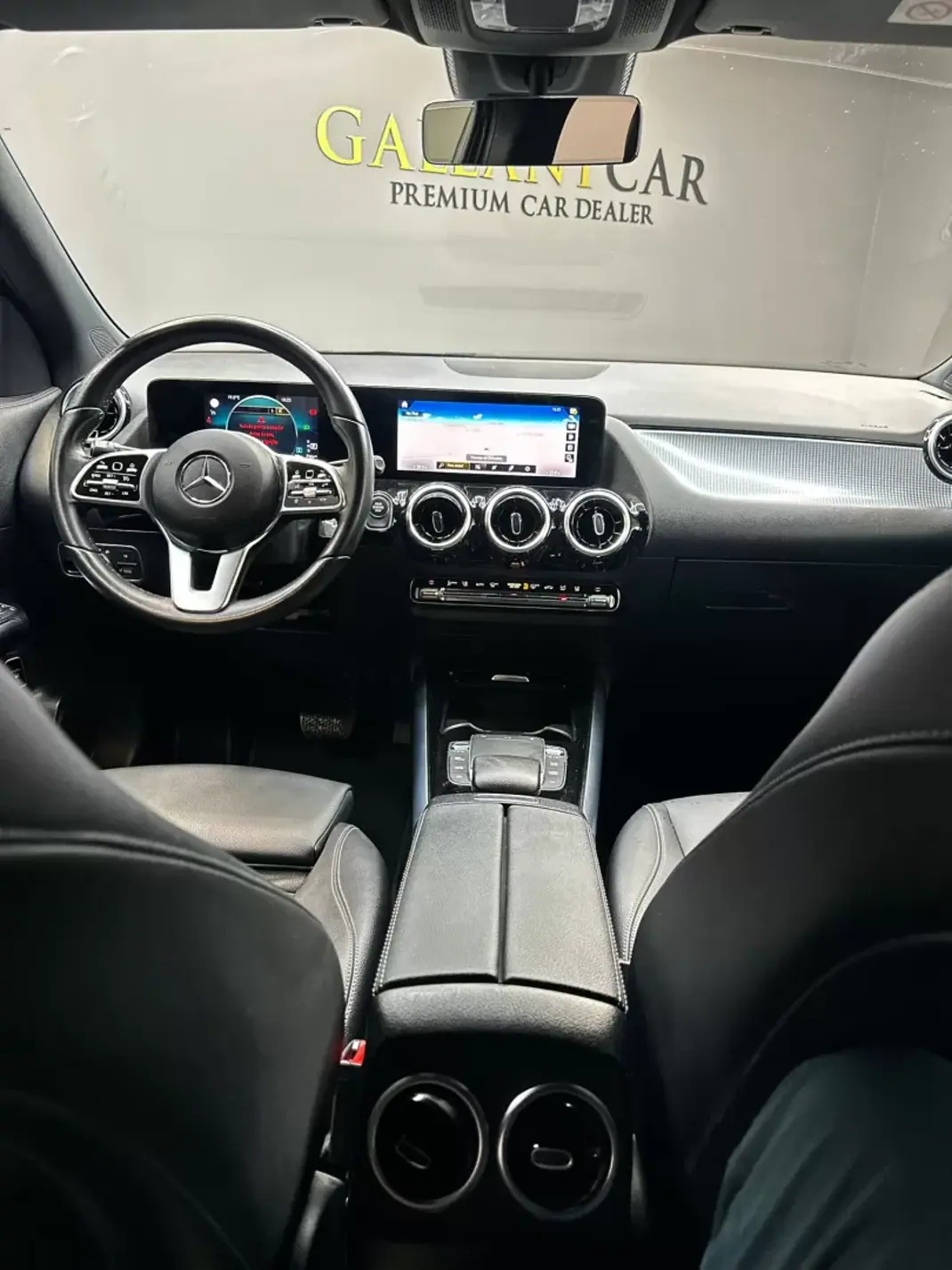 Mercedes-Benz GLA 250 2022 - 34000 EUR, 107000 km - AUTO.MOTO.pt - 107000km - foto 12 de 28