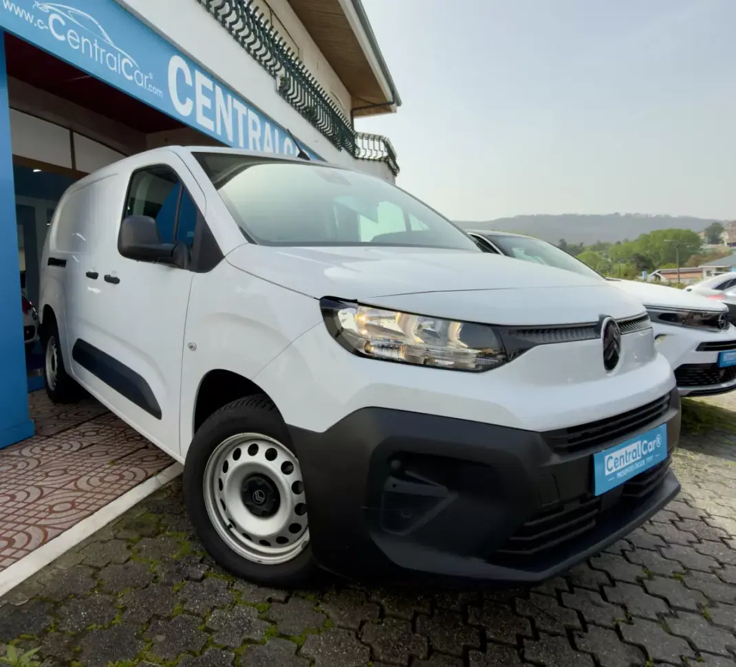 Citroën 2024 - 17950 EUR, 45000 km - AUTO.MOTO.pt - 45000km - foto 2 de 22