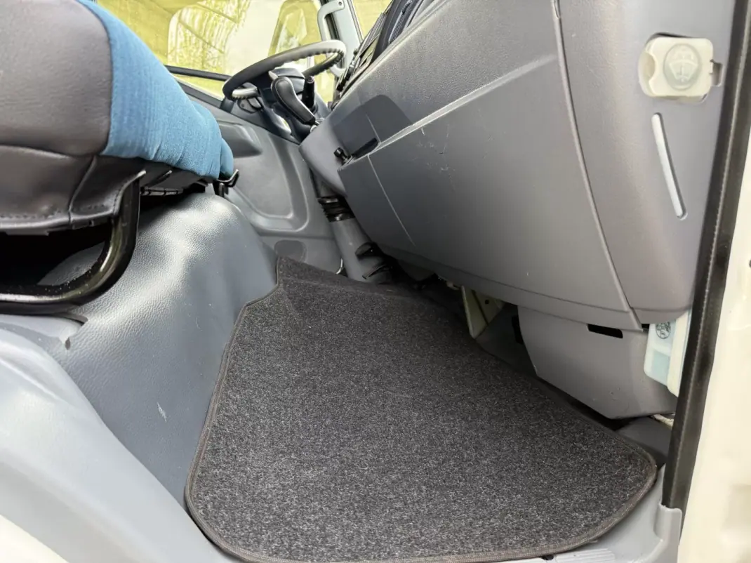 Mitsubishi 2013 - 23990 EUR, 115000 km - AUTO.MOTO.pt - 115000km - foto 20 de 24