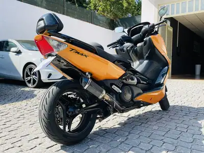 Yamaha TMAX 2009 - 5500 EUR, 41118 km - AUTO.MOTO.pt - 41118km - foto 4 de 6