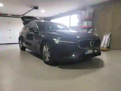 Volvo V60 2019 - 21000 EUR, 134000 km - 134000km - foto 2 de 10