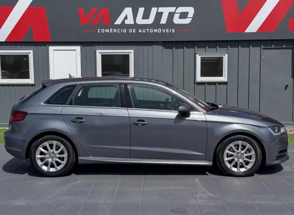 Audi A3 Sportback 2014 - 13900 EUR, 156000 km - AUTO.MOTO.pt - 156000km - foto 4 de 14