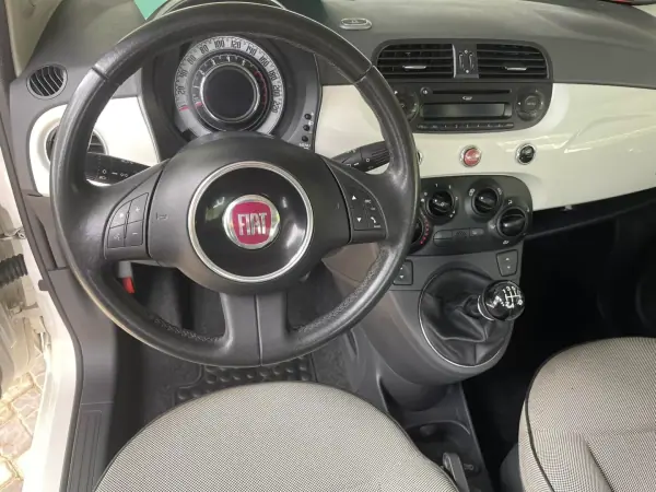 Fiat 500 2014 - 9990 EUR, 68000 km - AUTO.MOTO.pt - 68000km - foto 2 de 4