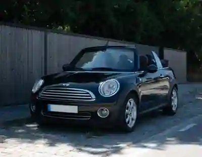 MINI Cooper 2009 - 8999 EUR, 190000 km - AUTO.MOTO.pt - 190000km - foto 2 de 12