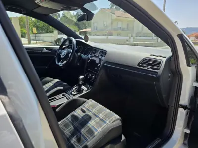 Volkswagen Golf 2020 - 21490 EUR, 148000 km - 148000km - foto 13 de 18
