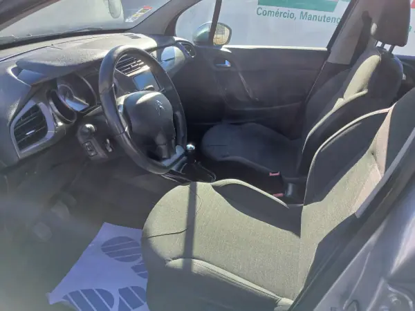 Citroën C3 2016 - 8350 EUR, 86241 km - AUTO.MOTO.pt - 86241km - foto 17 de 26