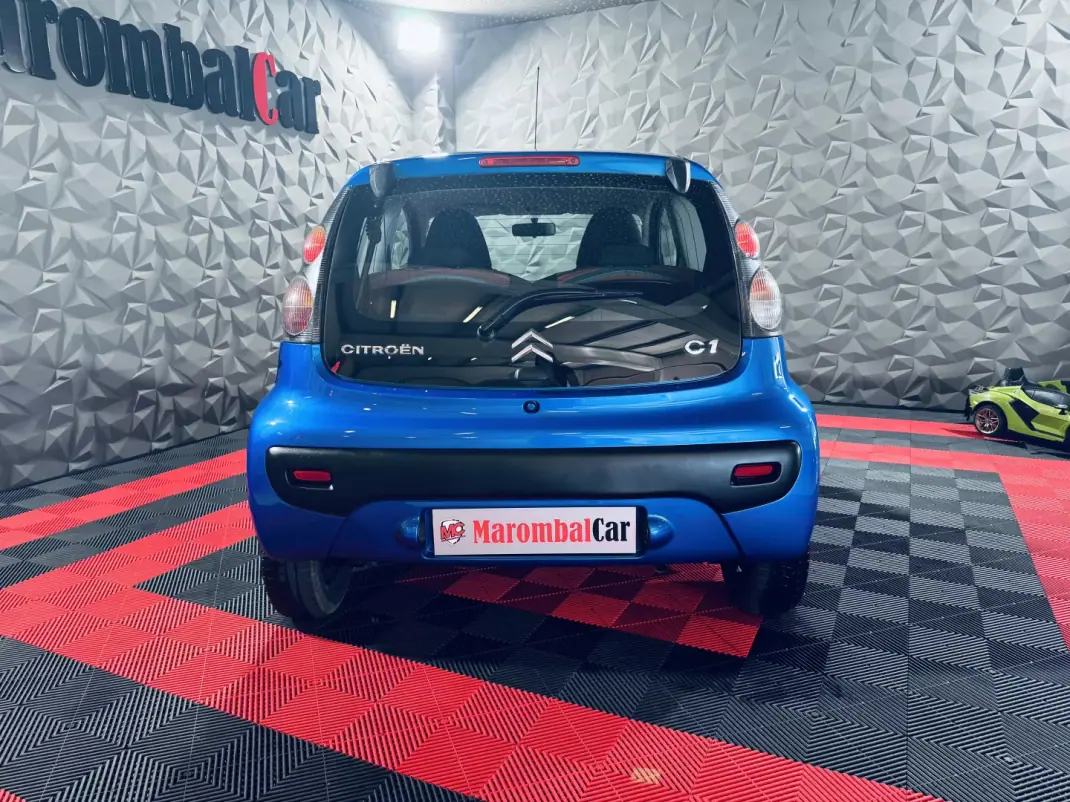 Citroën C1 2010 - 4990 EUR, 92309 km - AUTO.MOTO.pt - 92309km - foto 10 de 25