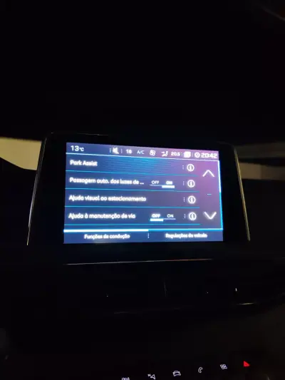 Peugeot 3008 2020 - 19750 EUR, 125731 km - AUTO.MOTO.pt - 125731km - foto 14 de 16