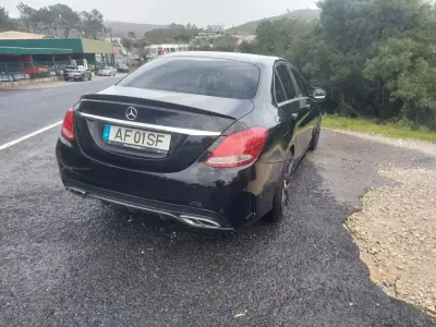 Mercedes-Benz C 220 2015 - 21500 EUR, 187100 km - AUTO.MOTO.pt - 187100km - foto 4 de 9