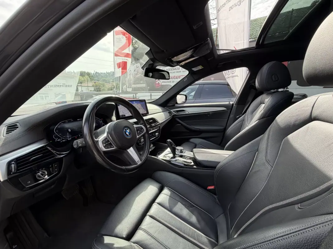 BMW 530e 2021 - 34990 EUR, 131874 km - 131874km - foto 6 de 14