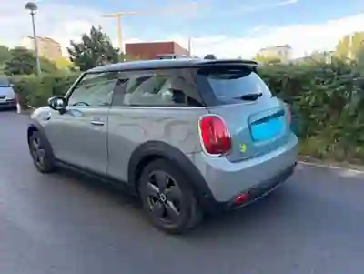 MINI Cooper 2022 - 17999 EUR, 28000 km - 28000km - foto 8 de 11