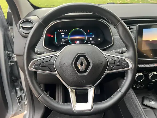 Renault Zoe 2021 - 14965 EUR, 25000 km - AUTO.MOTO.pt - 25000km - foto 32 de 46