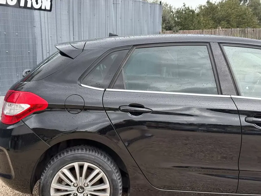 Citroën C4 2011 - 8990 EUR, 165000 km - AUTO.MOTO.pt - 165000km - foto 11 de 16