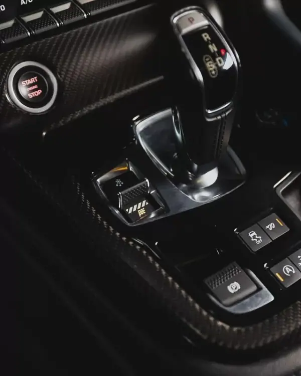 Jaguar F-Type 2018 - 45950 EUR, 78000 km - AUTO.MOTO.pt - 78000km - foto 17 de 31