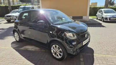 Smart ForFour 2016 - 10980 EUR, 90000 km - AUTO.MOTO.pt - 90000km - foto 3 de 11