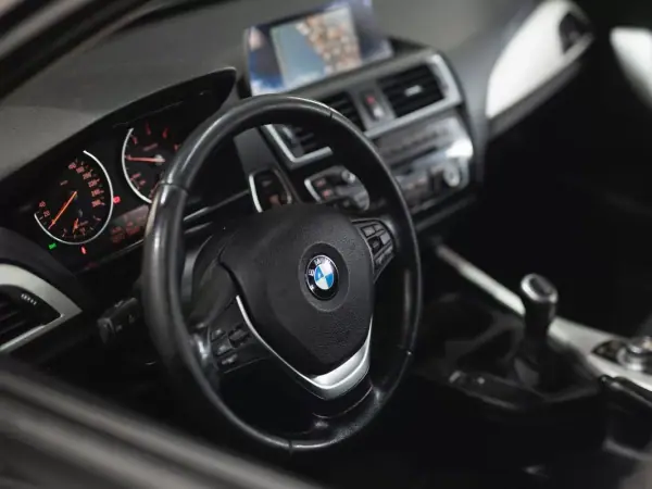 BMW 116 2016 - 10490 EUR, 246092 km - AUTO.MOTO.pt - 246092km - foto 13 de 19