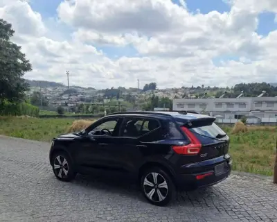 Volvo XC 40 2023 - 26500 EUR, 135000 km - 135000km - foto 3 de 12
