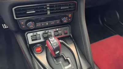 Nissan GT-R 2017 - 300000 EUR, 30685 km - 30685km - foto 54 de 69