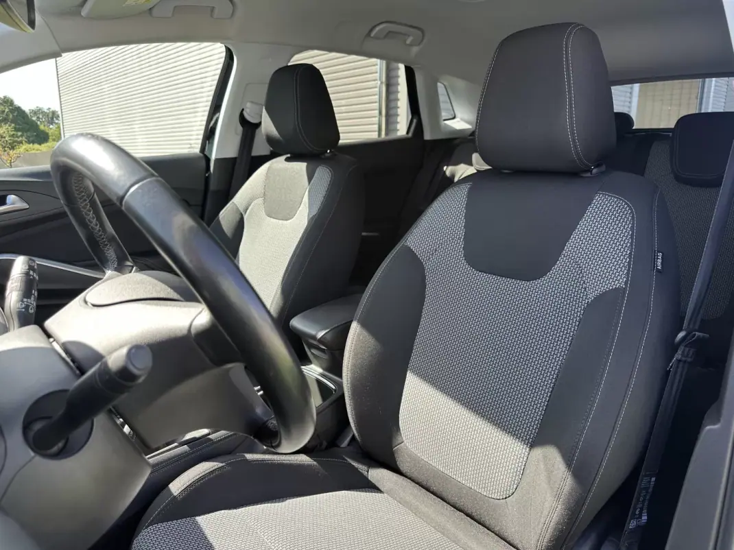Opel Grandland X 2020 - 15900 EUR, 160000 km - 160000km - foto 28 de 55