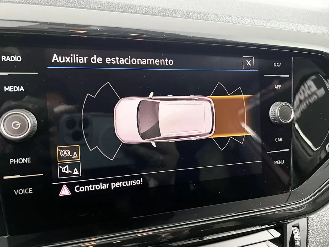 Volkswagen T-Cross 2021 - 17800 EUR, 37392 km - AUTO.MOTO.pt - 37392km - foto 12 de 21