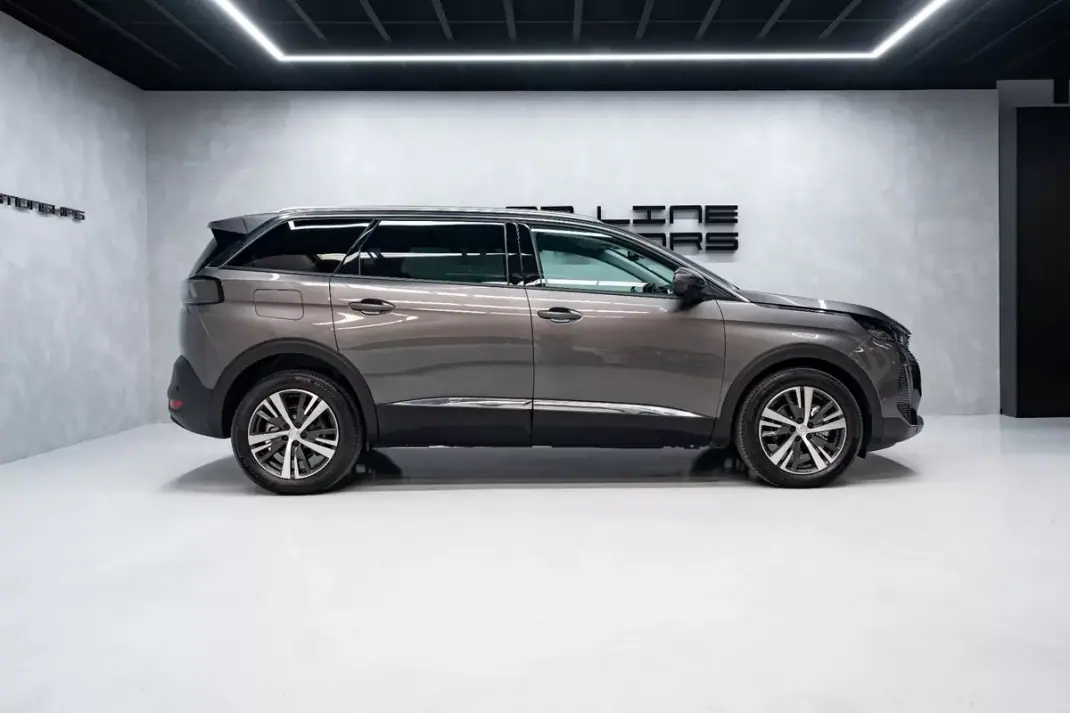 Peugeot 5008 2021 - 22950 EUR, 42000 km - AUTO.MOTO.pt - 42000km - foto 7 de 42