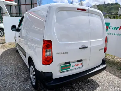 Citroën BERLINGO 1.6 HDI 600 C/AC 2010 - 8750 EUR, 54679 km - AUTO.MOTO.pt - 54679km - foto 13 de 23
