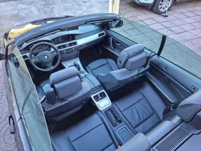 BMW 320 2010 - 15900 EUR, 220000 km - AUTO.MOTO.pt - 220000km - foto 14 de 42