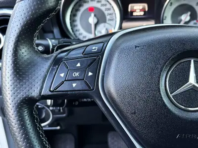 Mercedes-Benz GLA 200 2015 - 20750 EUR, 124000 km - AUTO.MOTO.pt - 124000km - foto 18 de 34