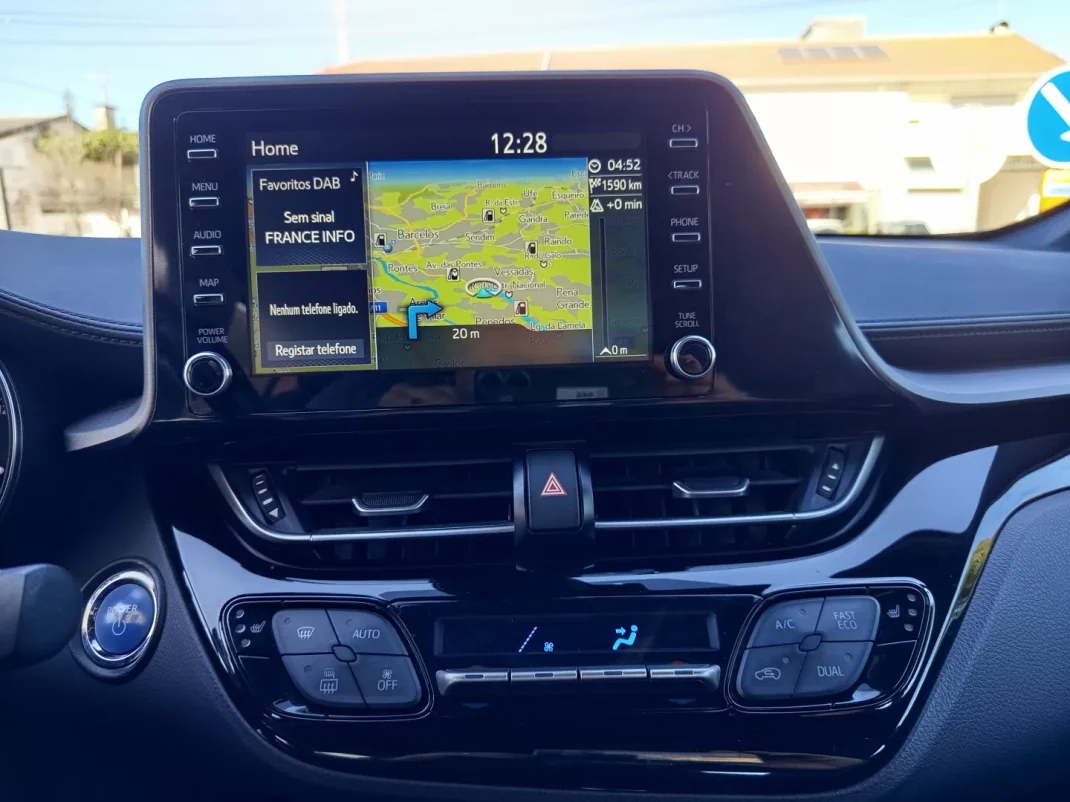 Toyota C-HR 2022 - 23900 EUR, 114479 km - AUTO.MOTO.pt - 114479km - foto 16 de 17