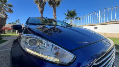 Ford Fiesta 2015 - 7990 EUR, 144693 km - AUTO.MOTO.pt - 144693km - foto 4 de 17