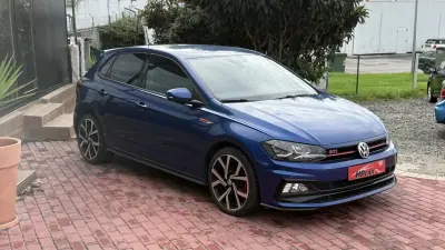 Volkswagen Polo 2019 - 22990 EUR, 130000 km - AUTO.MOTO.pt - 130000km - foto 20 de 32