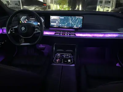 BMW 740 2023 - 105000 EUR, 129852 km - AUTO.MOTO.pt - 129852km - foto 6 de 13