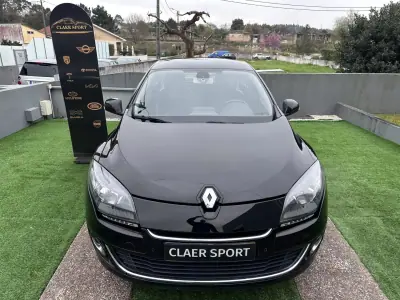 Renault Mégane 2012 - 7900 EUR, 270000 km - AUTO.MOTO.pt - 270000km - foto 5 de 36
