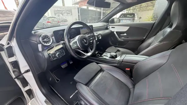 Mercedes-Benz CLA 200 2020 - 24990 EUR, 199000 km - AUTO.MOTO.pt - 199000km - foto 29 de 39