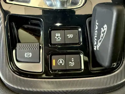 Jaguar F-Type 2018 - 46000 EUR, 64300 km - AUTO.MOTO.pt - 64300km - foto 121 de 135